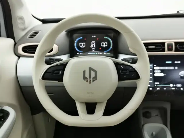 Leapmotor T03 — Фото автомобиля 11