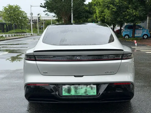 Dongfeng eπ 007 — Фото автомобиля 16