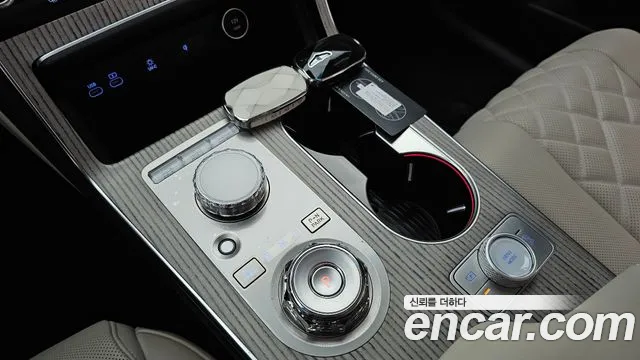 Genesis GV80 — Фото автомобиля 12