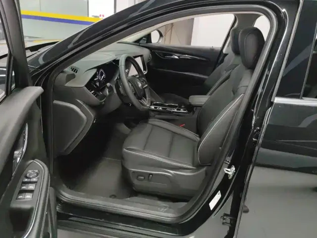 Buick Envision S — Фото автомобиля 9