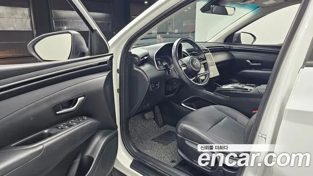 Hyundai Tucson Tucson (NX4) Дизель 2.0 2WD — Фото автомобиля 9