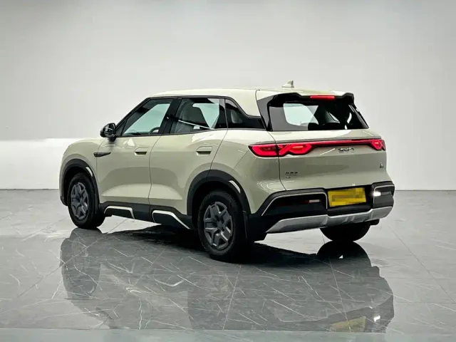 BYD Yuan UP — Фото автомобиля 4