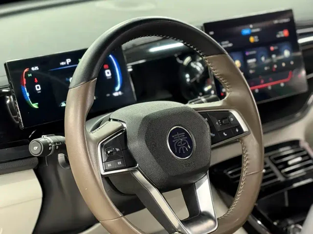 BYD Qin PLUS — Фото автомобиля 21