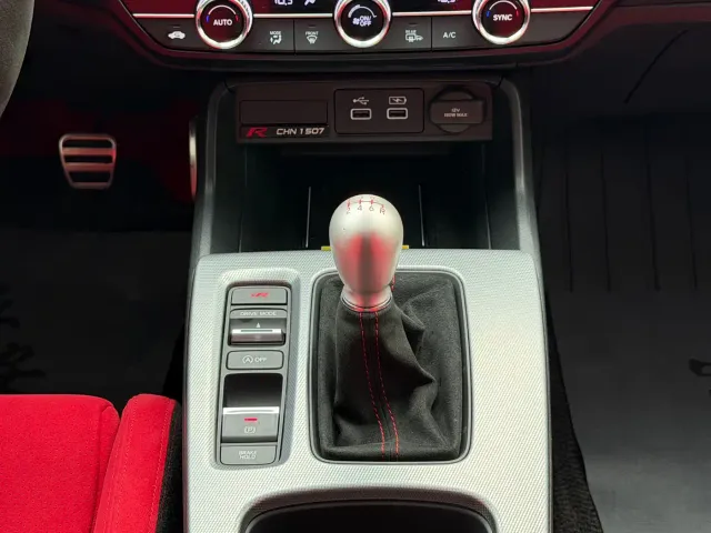 Honda Civic — Фото автомобиля 14