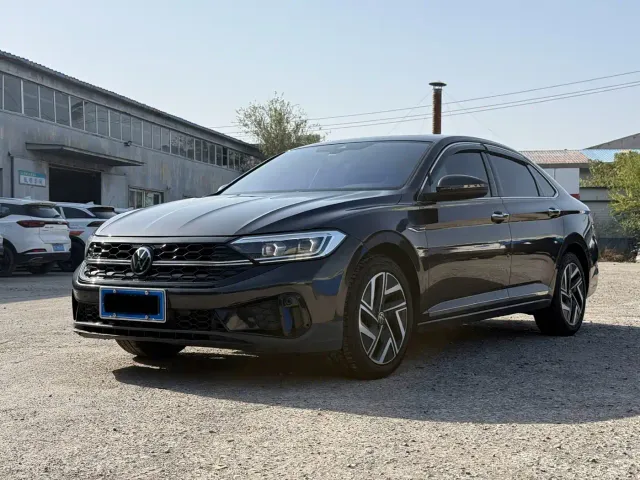 Фотография автомобиля — Volkswagen Sagitar
