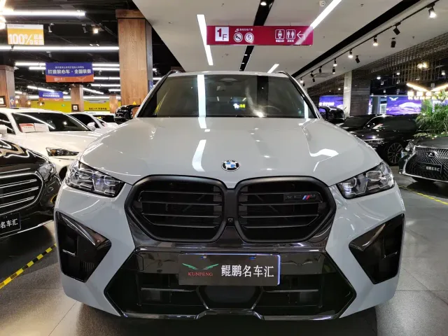 BMW X5 M — Фото автомобиля 2