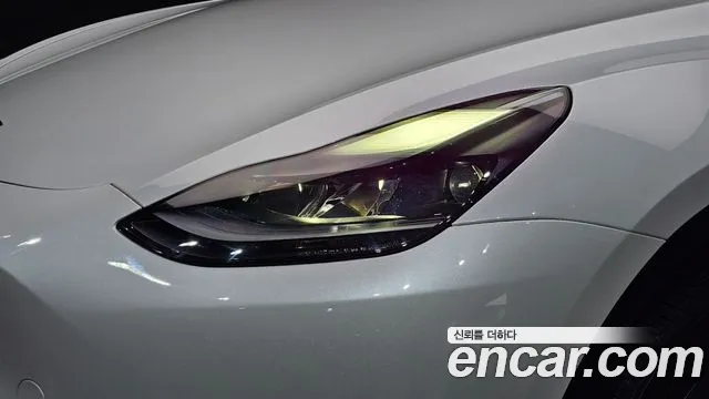 Tesla Model Y — Фото автомобиля 7