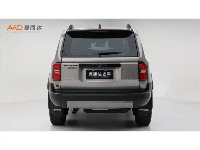Toyota Prado — Фото автомобиля 4