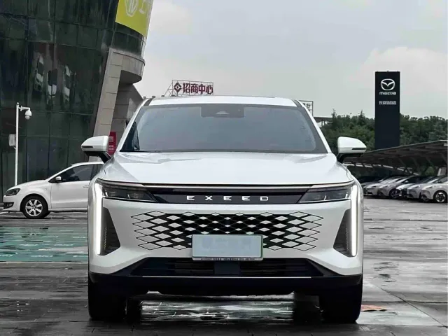 Exeed RX — Фото автомобиля 2