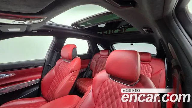 Genesis GV70 2.5T Бензин AWD — Фото автомобиля 12