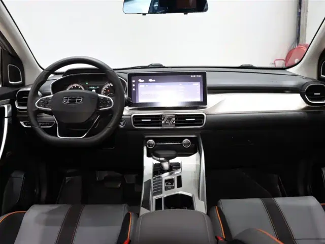 Geely Binyue — Фото автомобиля 11