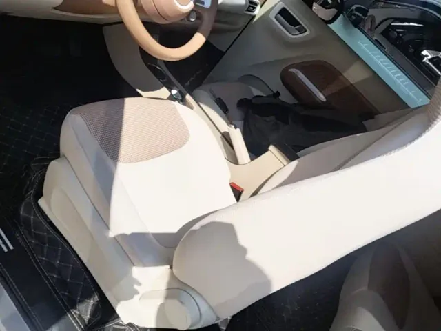 Wuling Hongguang Mini EV — Фото автомобиля 10