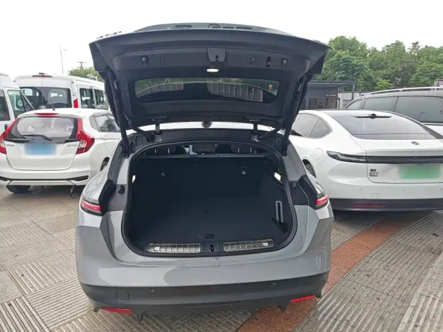Nio ET5 Touring — Фото автомобиля 18
