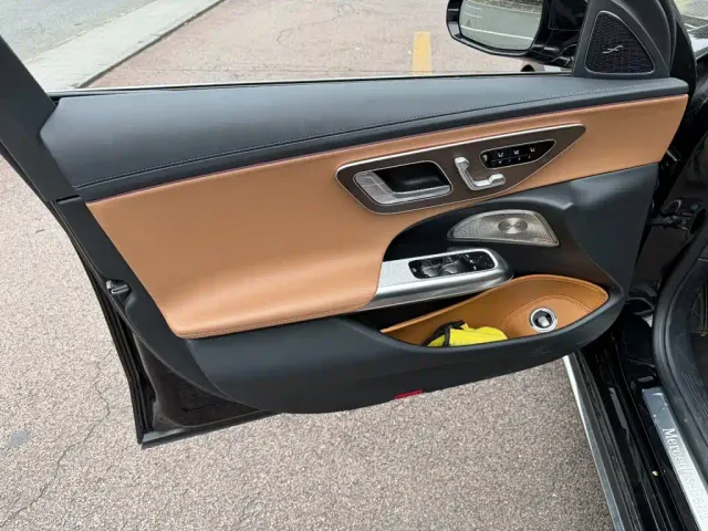 Mercedes-Benz E-Class — Фото автомобиля 6