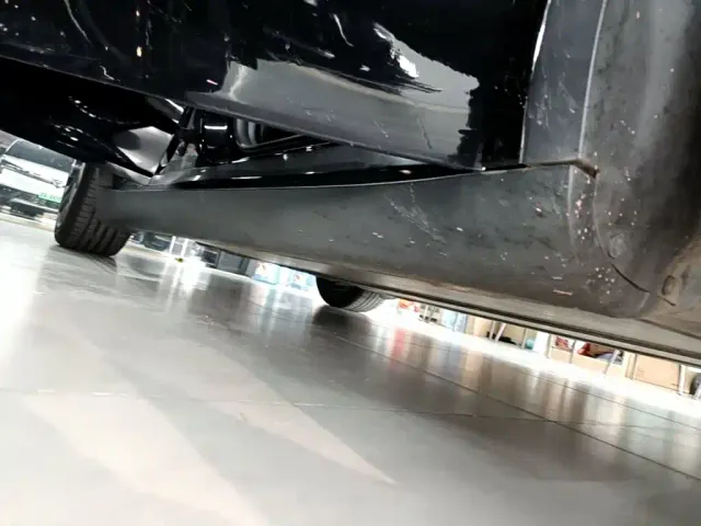 Tesla Model Y — Фото автомобиля 19
