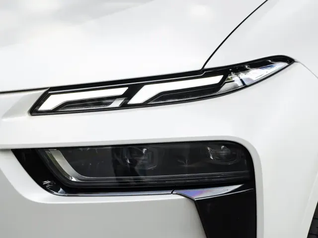 BMW X7 — Фото автомобиля 12