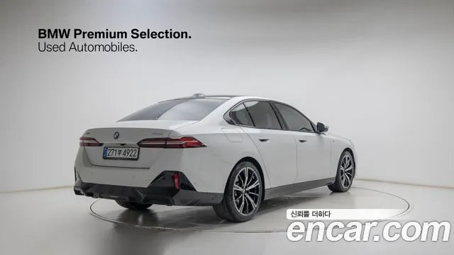 BMW 5 Series G60 — Фото автомобиля 2