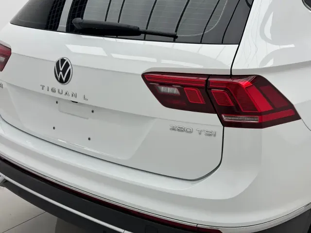 Volkswagen Tiguan L — Фото автомобиля 8