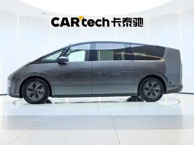 Li Auto MEGA — Фото автомобиля 5