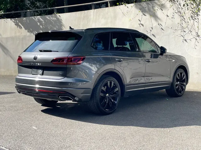 Volkswagen Touareg — Фото автомобиля 7