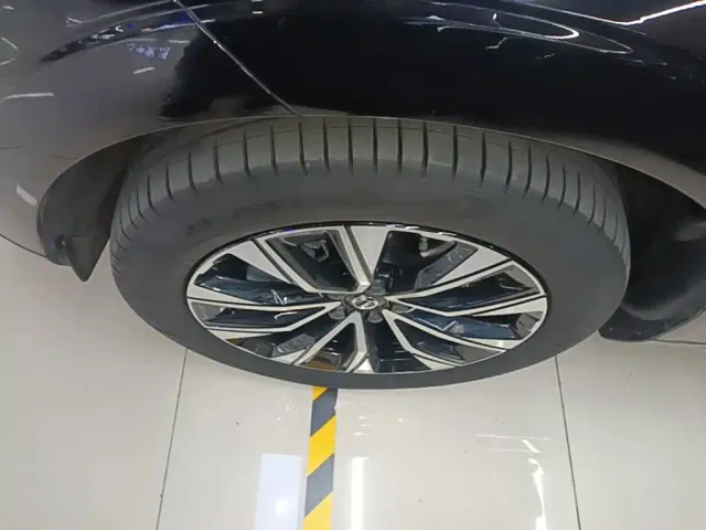 Volvo XC60 — Фото автомобиля 22