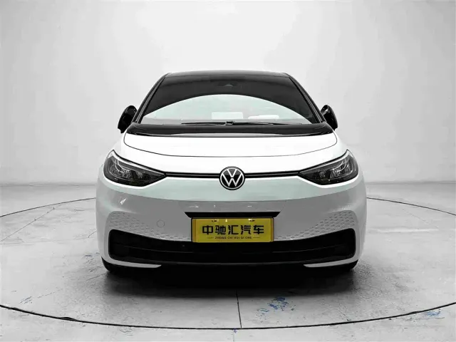 Volkswagen ID.3 — Фото автомобиля 2