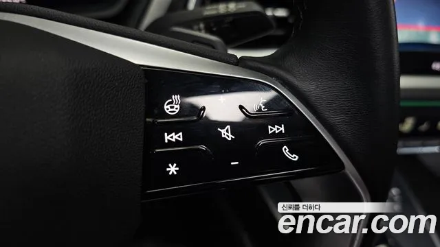 Audi Q4 e-tron — Фото автомобиля 25