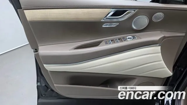 Genesis GV80 — Фото автомобиля 24