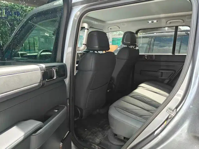 BYD FangChengBao Leopard 5 — Фото автомобиля 13