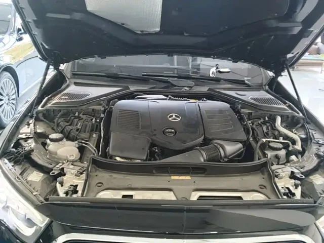 Mercedes-Benz E-Class — Фото автомобиля 19