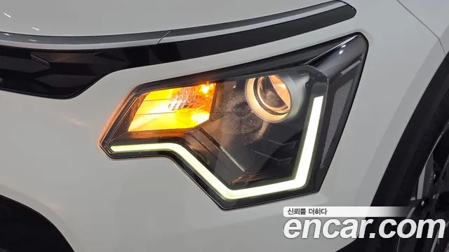 Kia Niro — Фото автомобиля 7