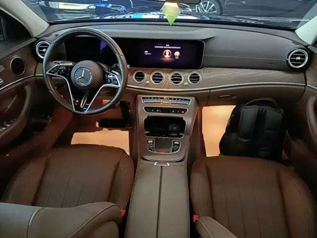 Mercedes-Benz E-Class — Фото автомобиля 9