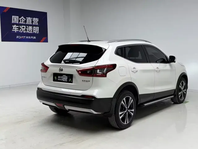 Nissan Qashqai — Фото автомобиля 4