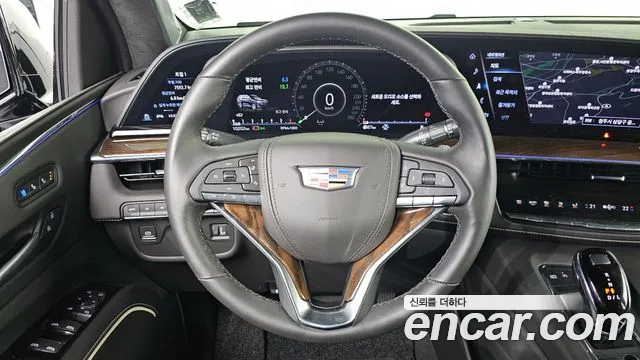 Cadillac Escalade — Фото автомобиля 13