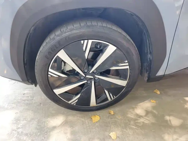 Geely Boyue L — Фото автомобиля 22