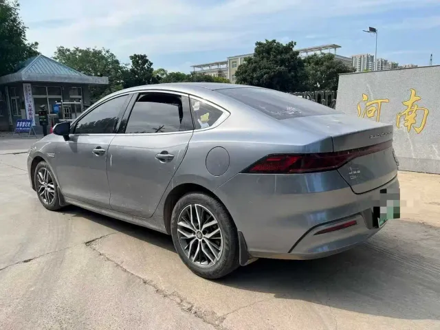 BYD Qin PLUS — Фото автомобиля 8