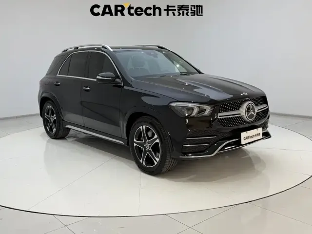 Mercedes-Benz GLE-Class — Фото автомобиля 2