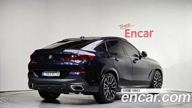 BMW X6 — Фото автомобиля 2