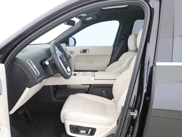 Li Auto L9 — Фото автомобиля 6