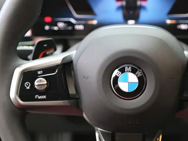 BMW 5 Series — Фото автомобиля 17