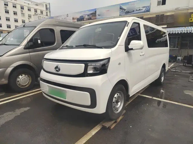 Changan Ruixing EM80 — Фото автомобиля 18