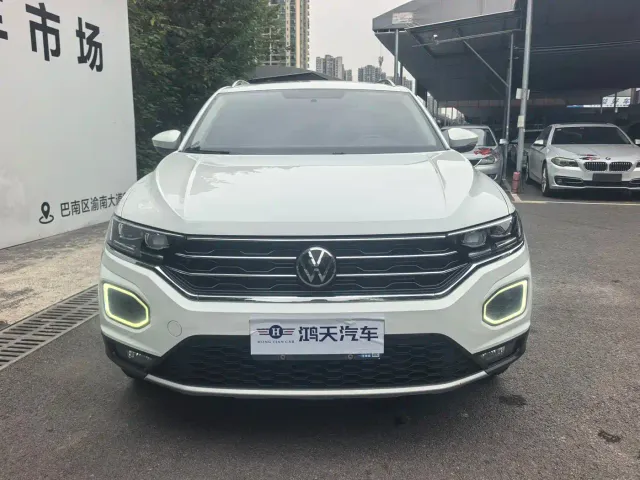 Volkswagen T-Roc — Фото автомобиля 2