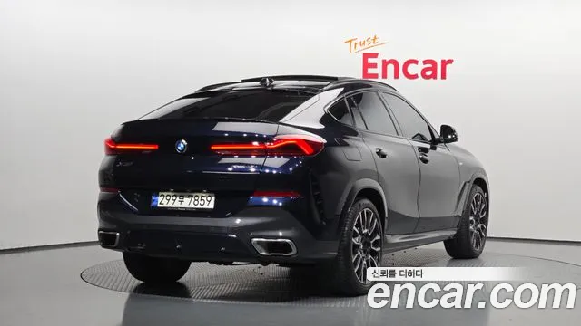 BMW X6 xDrive40i M Sport — Фото автомобиля 2