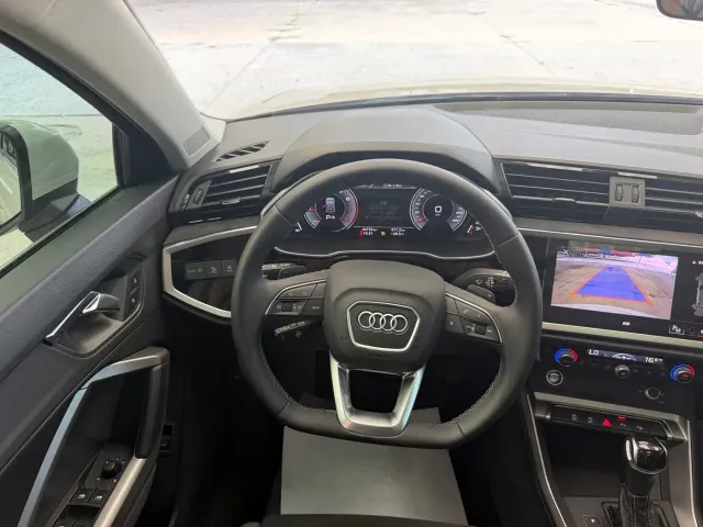 Audi Q3 — Фото автомобиля 9