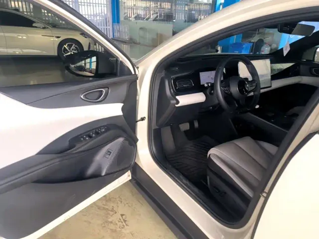 BYD Seal 06 — Фото автомобиля 15