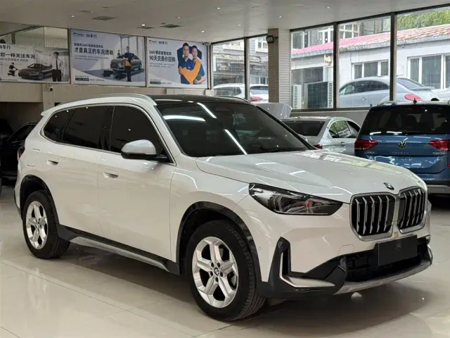BMW X1 — Фото автомобиля 3