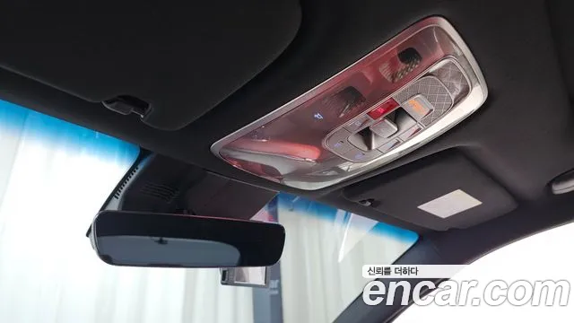 Genesis GV70 — Фото автомобиля 24
