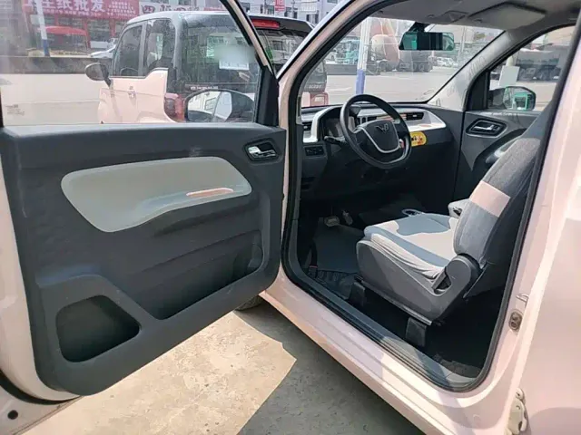 Wuling Hongguang Mini EV — Фото автомобиля 15