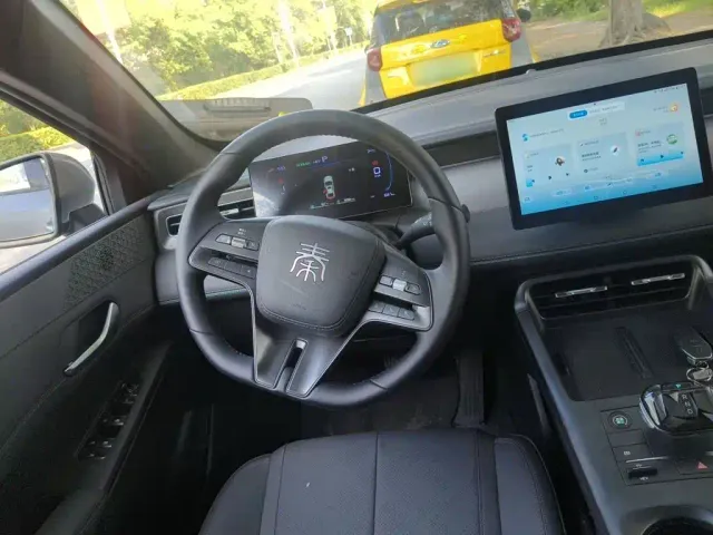 BYD Qin PLUS — Фото автомобиля 11