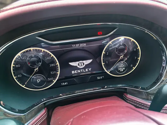 Bentley Flying Spur — Фото автомобиля 3